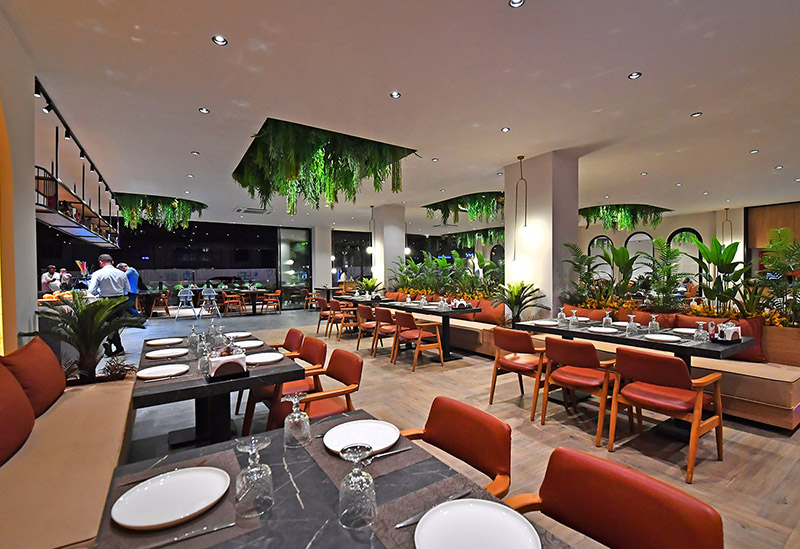 Dobos Lounge Trabzon mekan görünümü 6